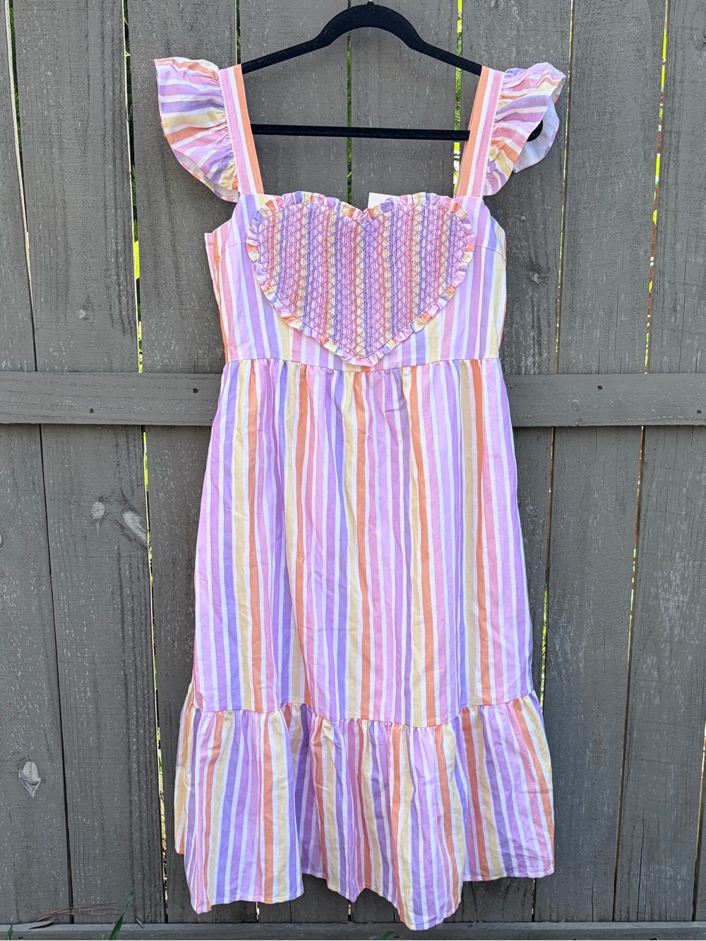 Dondolo NWT women’s medium smocked heart dress